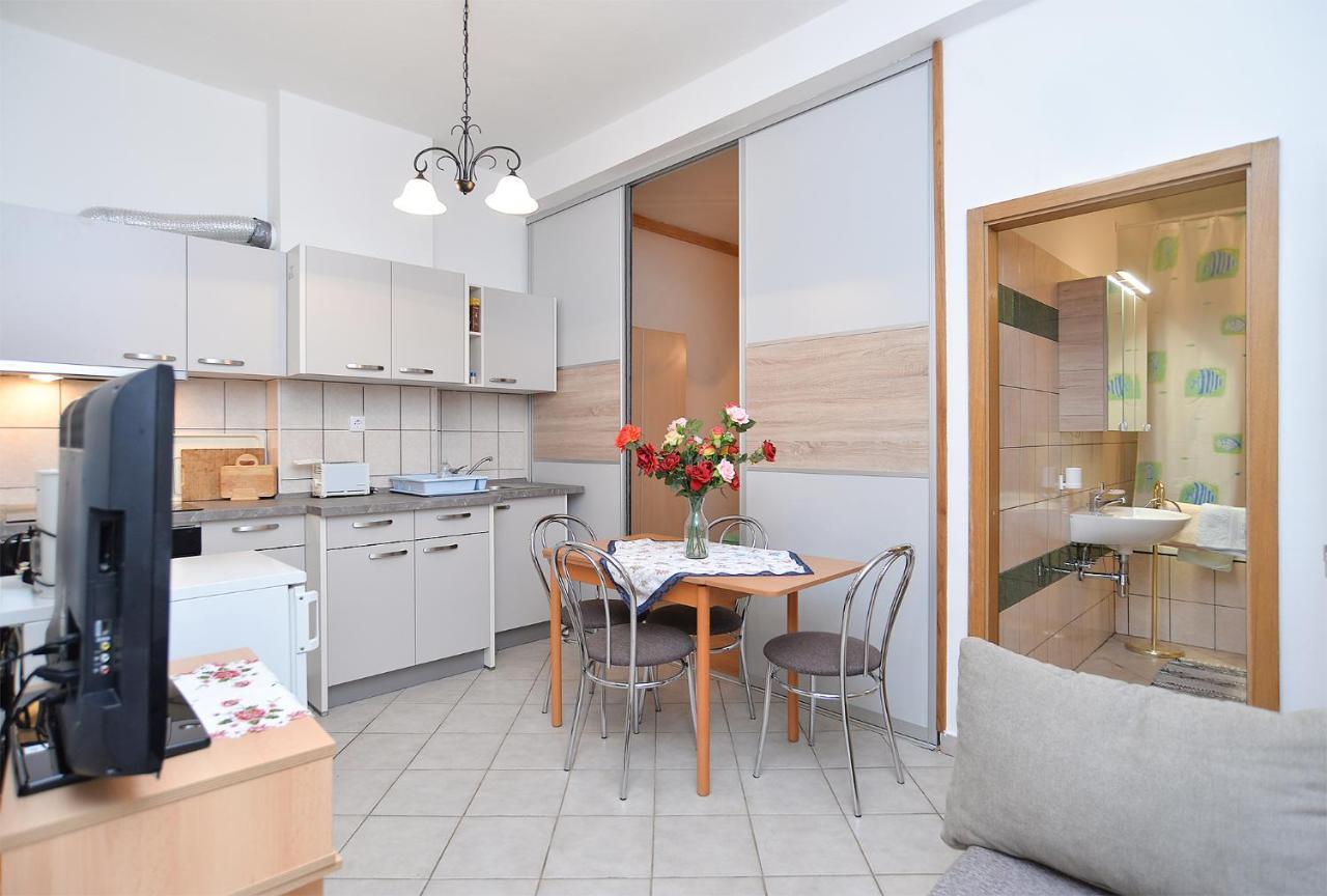 Apartments Joko 1160 Póla Kültér fotó